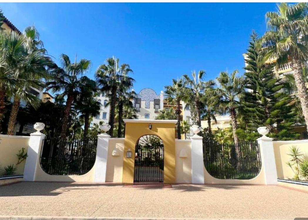 Apartamento Aldea Del Mar Torrevieja Exterior photo
